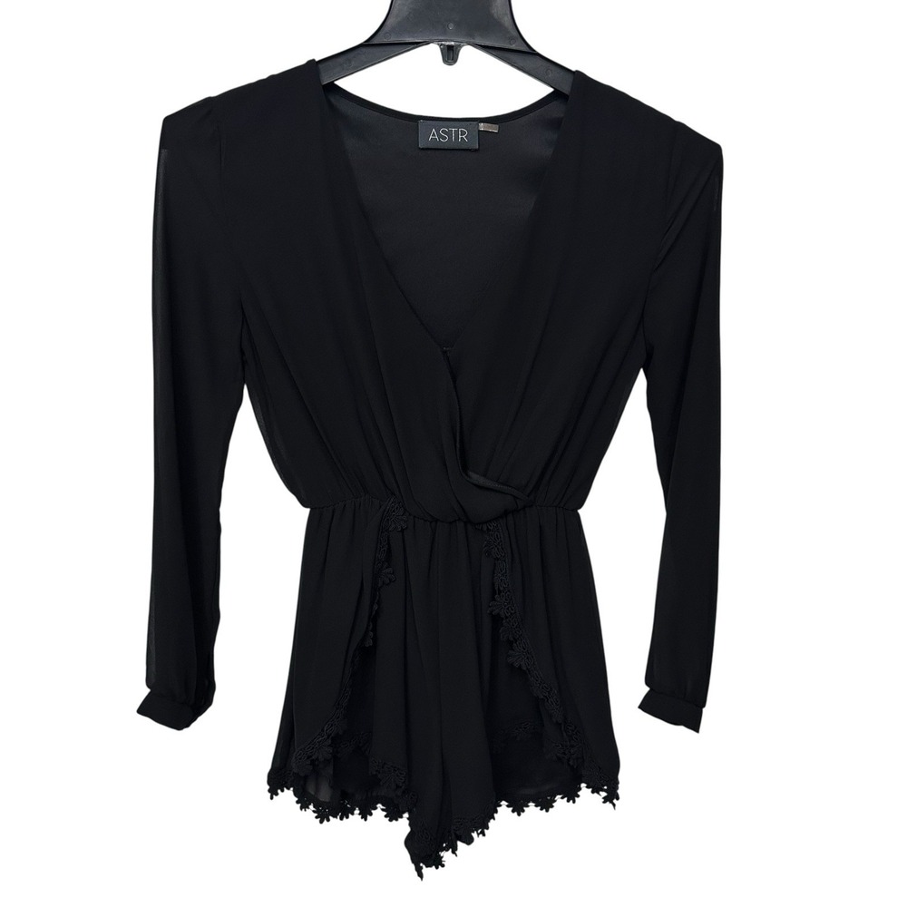 ASTR ~‎ Size XS~ BOHO FESTIVAL! Black Crochet ROSEANNE Pleated Shorts Romper
